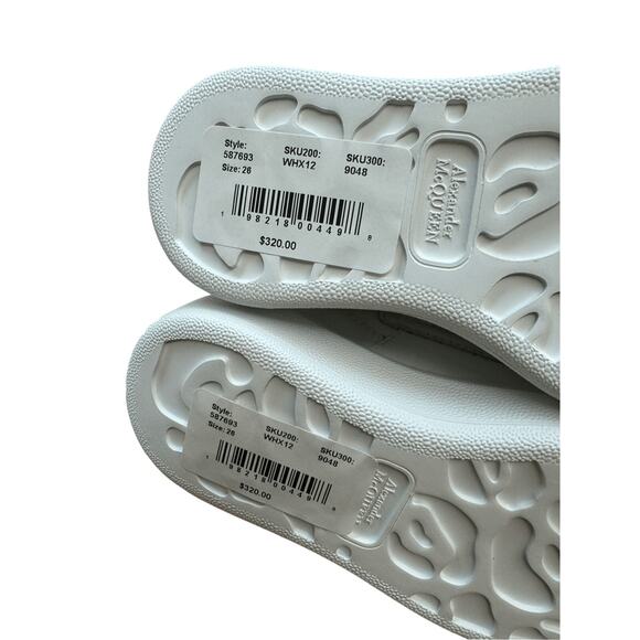 Alexander McQueen NIB Kid’s Low Top Leather Sneakers in White Size 10 Toddler - Picture 10 of 11